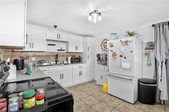 4686 Sheppard Drive, Las Vegas, NV 89122