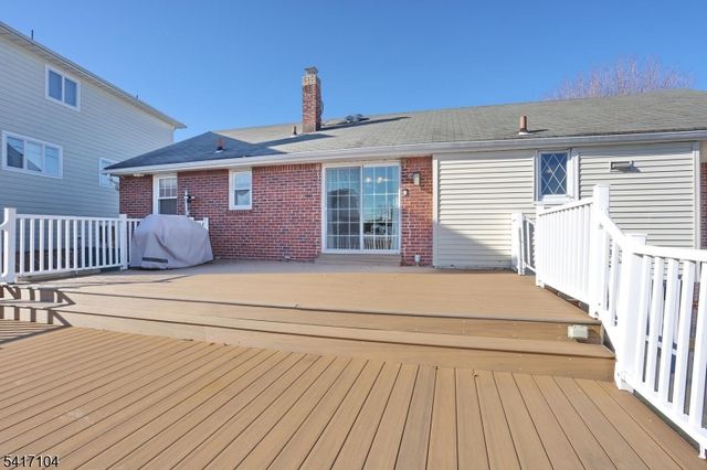 16 Maple Ave, South Hackensack Twp., NJ 07606