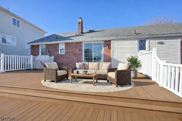 16 Maple Ave, South Hackensack Twp., NJ 07606