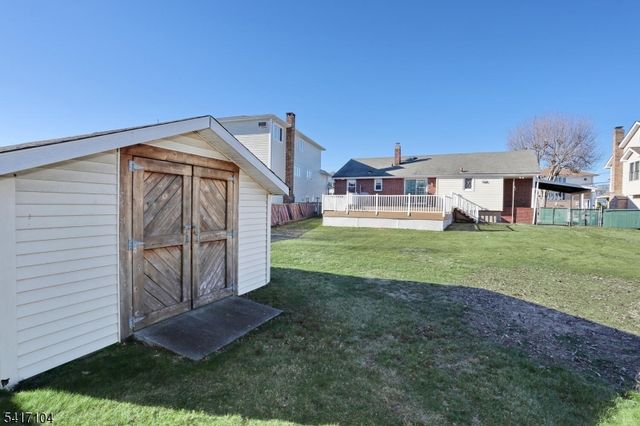 16 Maple Ave, South Hackensack Twp., NJ 07606