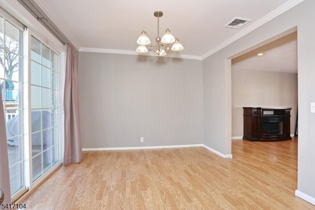 16 Maple Ave, South Hackensack Twp., NJ 07606