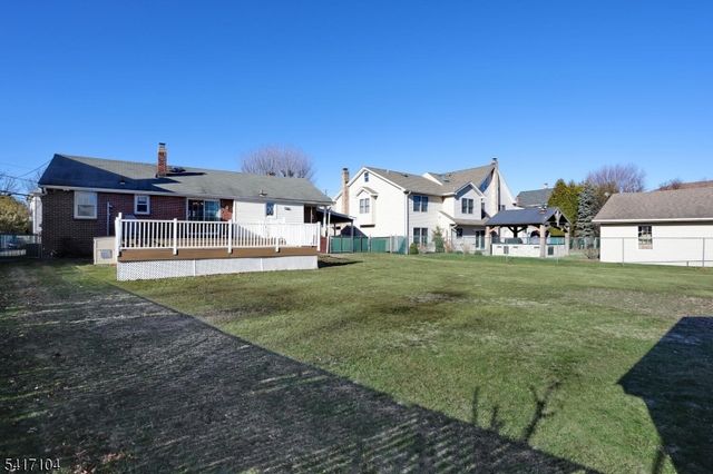 16 Maple Ave, South Hackensack Twp., NJ 07606