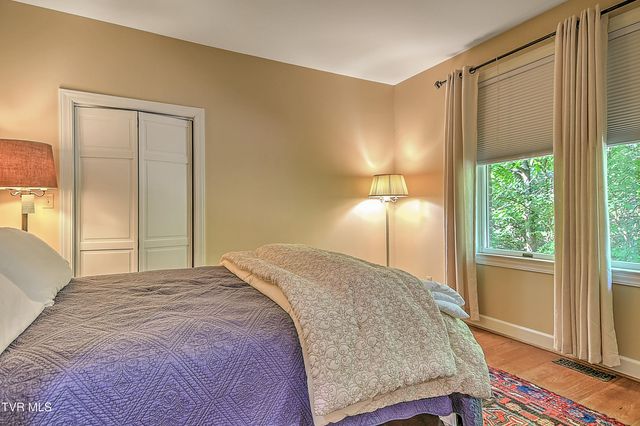850 Belleair Lane, Bristol, VA 24201