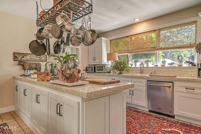 850 Belleair Lane, Bristol, VA 24201