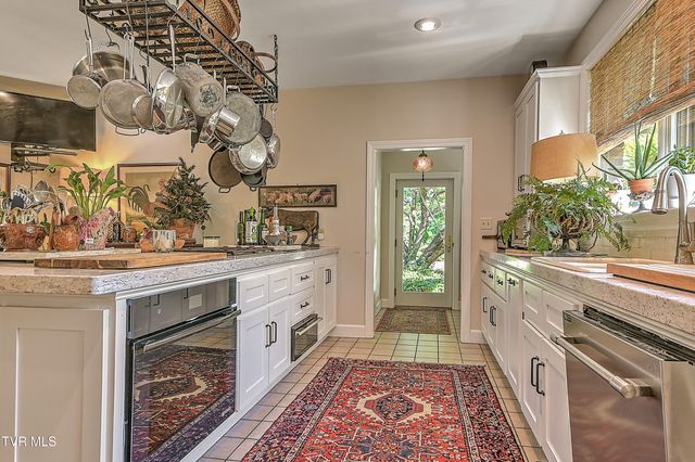 850 Belleair Lane, Bristol, VA 24201