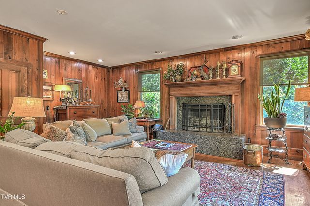 850 Belleair Lane, Bristol, VA 24201