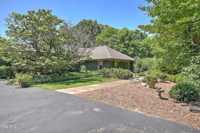 850 Belleair Lane, Bristol, VA 24201