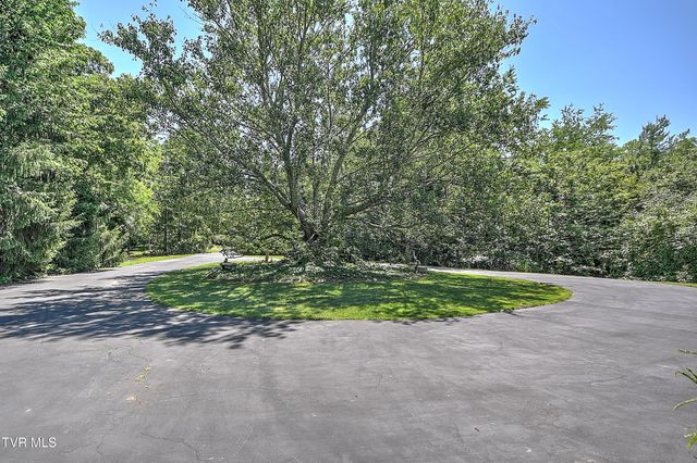 850 Belleair Lane, Bristol, VA 24201