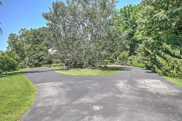 850 Belleair Lane, Bristol, VA 24201