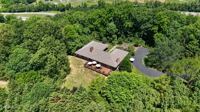 850 Belleair Lane, Bristol, VA 24201