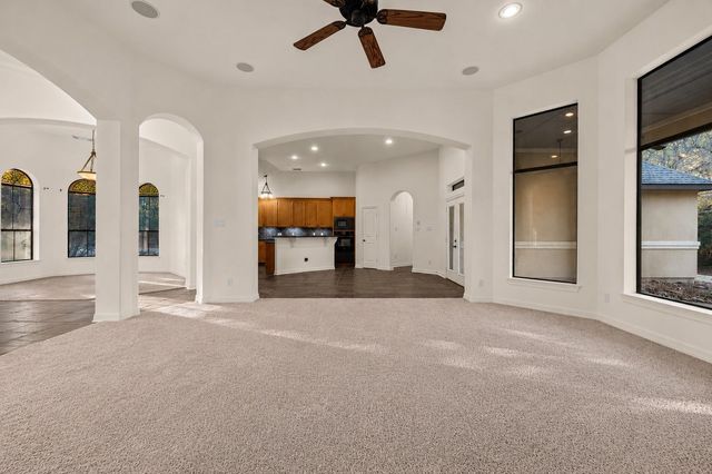26150 Crown Ranch Boulevard, Montgomery, TX 77316