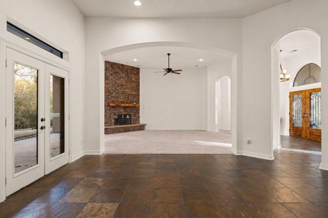 26150 Crown Ranch Boulevard, Montgomery, TX 77316