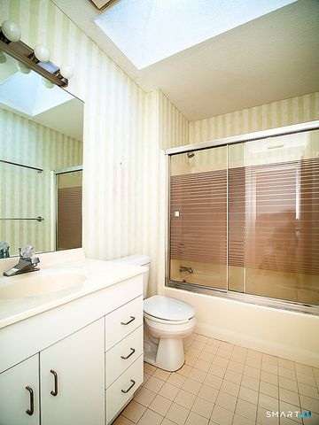 1414 Whitney Avenue APT E3, Hamden, CT 06517