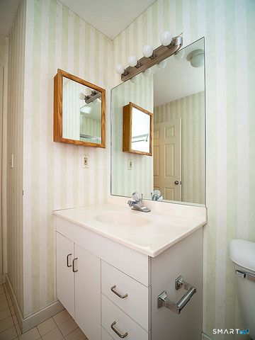 1414 Whitney Avenue APT E3, Hamden, CT 06517