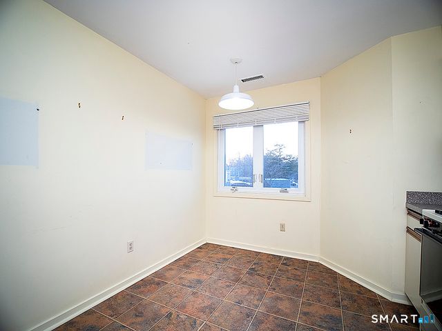 1414 Whitney Avenue APT E3, Hamden, CT 06517