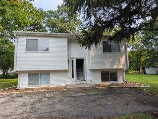 37055 N Capillo Avenue, Lake Villa, IL 60046
