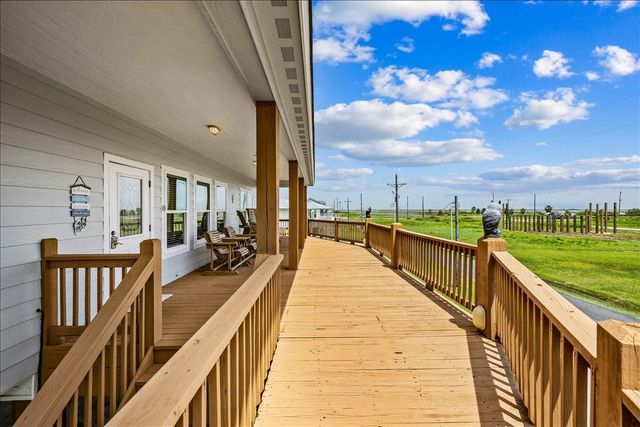 951 S Gateway, Port Bolivar, TX 77650