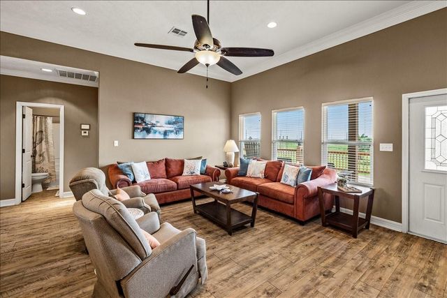 951 S Gateway, Port Bolivar, TX 77650