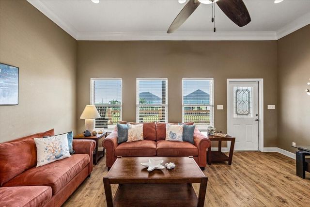 951 S Gateway, Port Bolivar, TX 77650