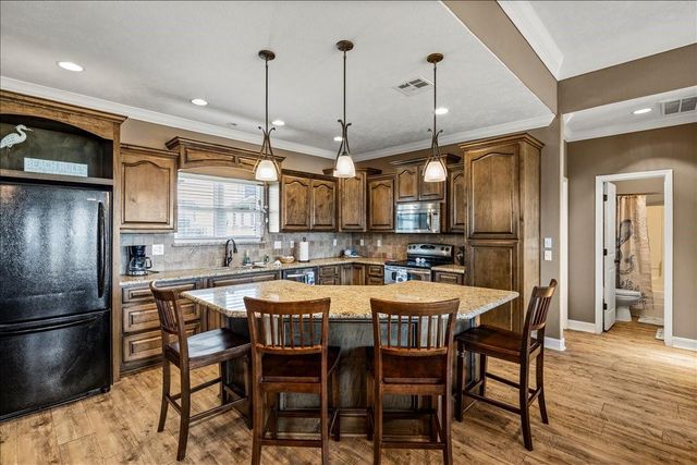 951 S Gateway, Port Bolivar, TX 77650