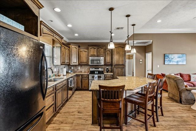 951 S Gateway, Port Bolivar, TX 77650