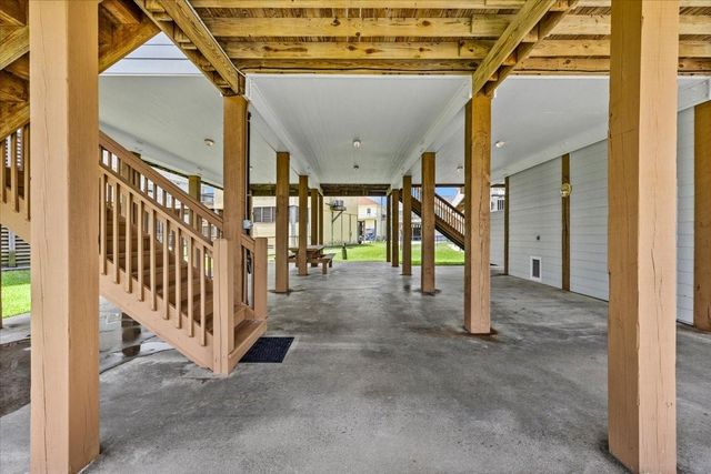 951 S Gateway, Port Bolivar, TX 77650