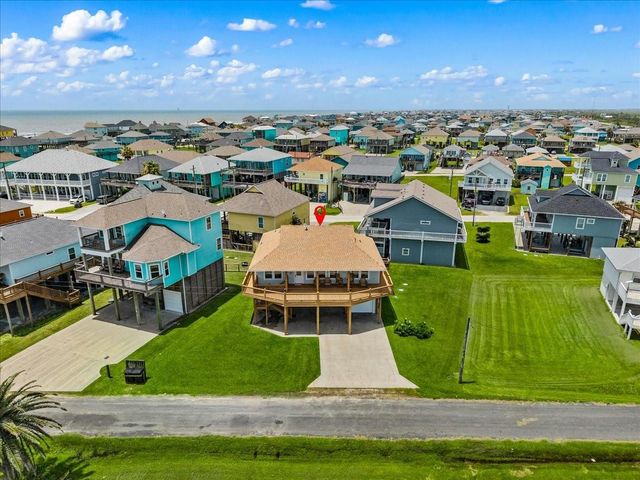 951 S Gateway, Port Bolivar, TX 77650
