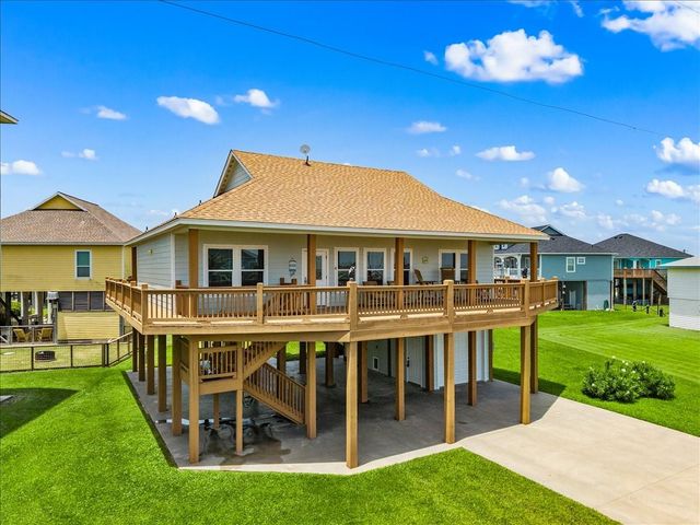 951 S Gateway, Port Bolivar, TX 77650