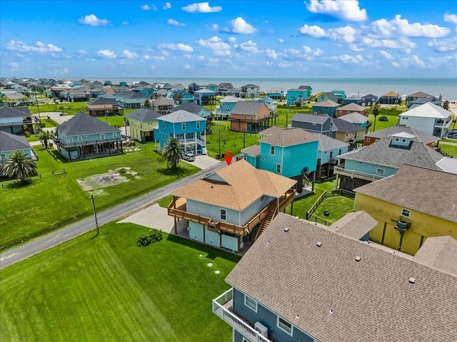 951 S Gateway, Port Bolivar, TX 77650