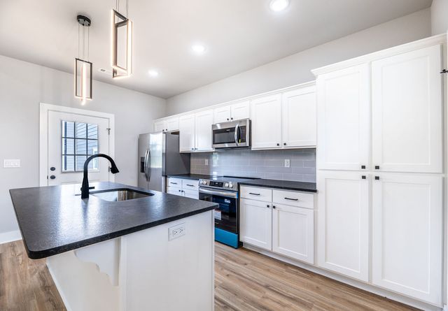 3185 W Salida Lane, Fayetteville, AR 72704