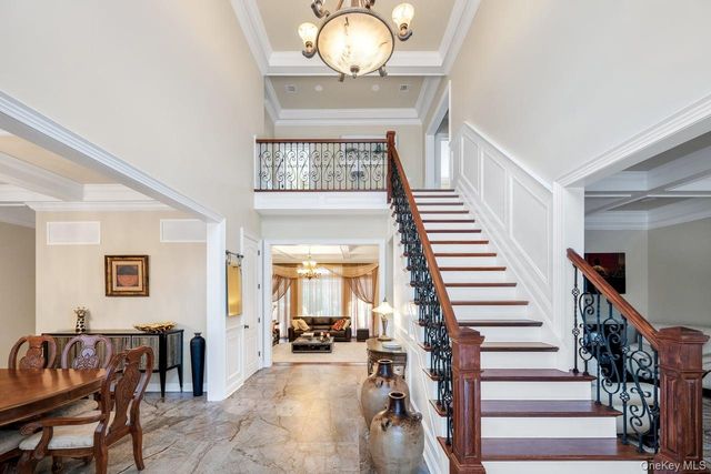 42 Brayton Court N, South Setauket, NY 11720