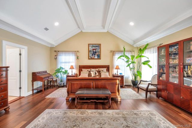 42 Brayton Court N, South Setauket, NY 11720