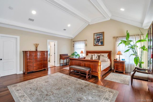 42 Brayton Court N, South Setauket, NY 11720