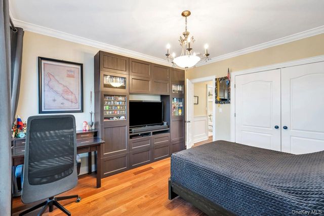 42 Brayton Court N, South Setauket, NY 11720