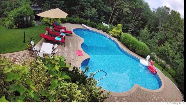 42 Brayton Court N, South Setauket, NY 11720