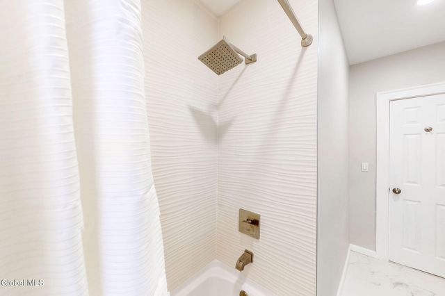 1020 Washington Avenue, Albany, NY 12203