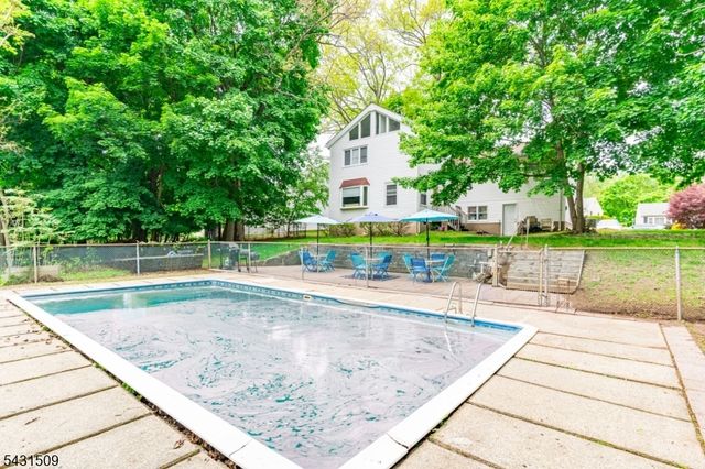 26 Cornell St, West Orange Twp., NJ 07052