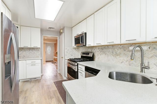 26 Cornell St, West Orange Twp., NJ 07052