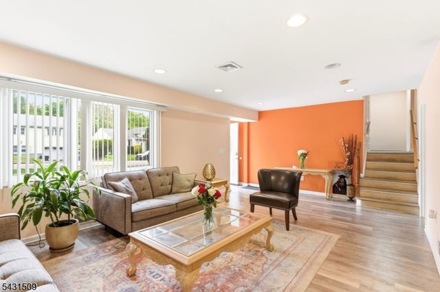 26 Cornell St, West Orange Twp., NJ 07052