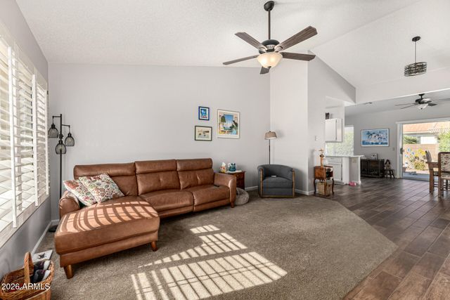 1518 E SPYGLASS Drive, Chandler, AZ 85249