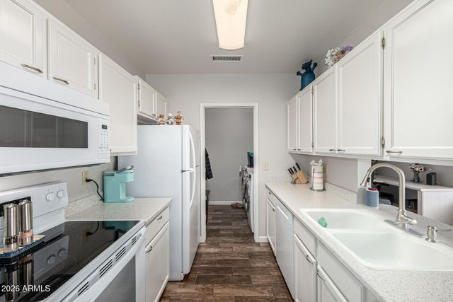 1518 E SPYGLASS Drive, Chandler, AZ 85249