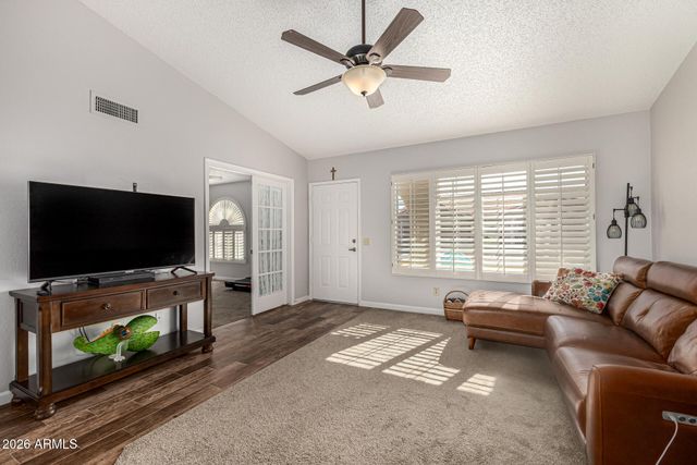 1518 E SPYGLASS Drive, Chandler, AZ 85249