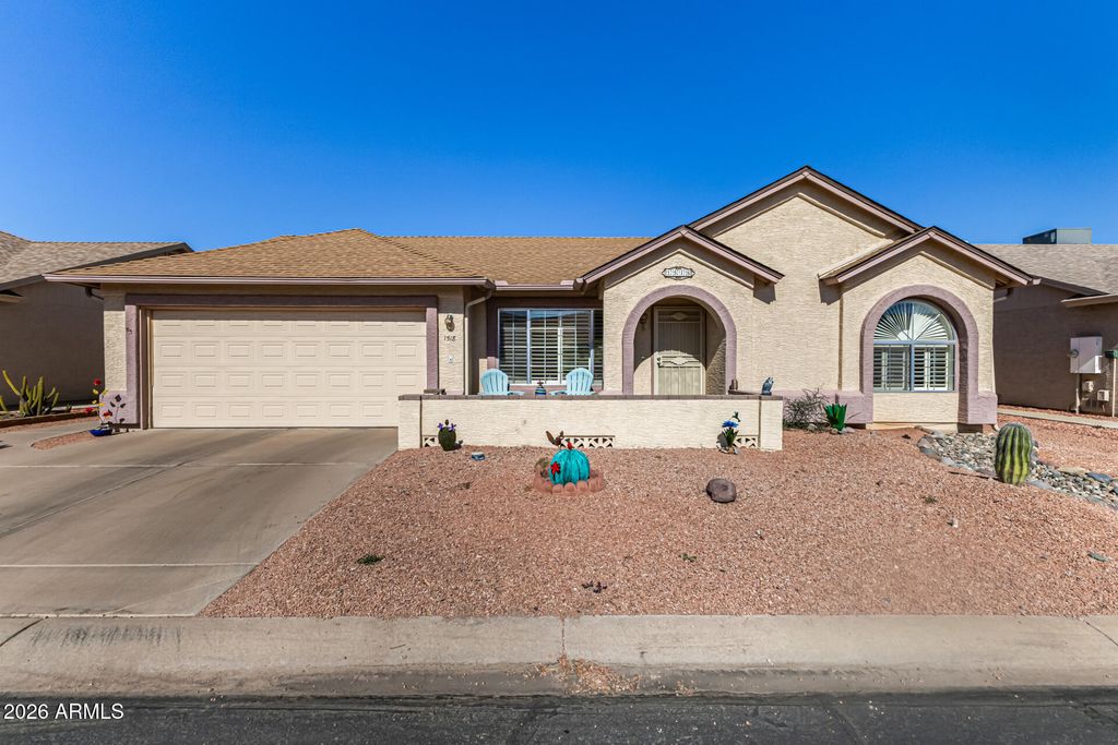 1518 E SPYGLASS Drive, Chandler, AZ 85249