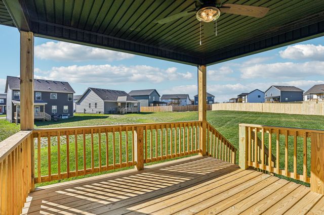 178 Brenda Dr, Clarksville, TN 37040