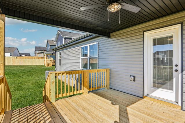 178 Brenda Dr, Clarksville, TN 37040