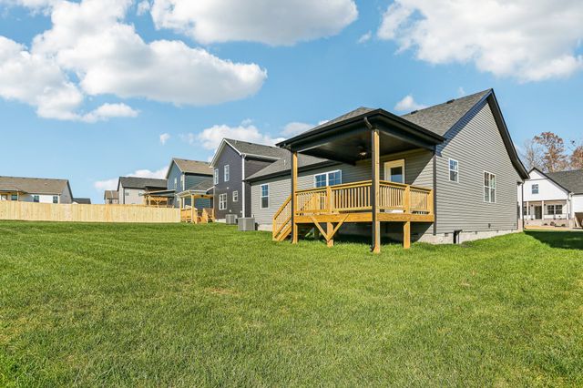 178 Brenda Dr, Clarksville, TN 37040