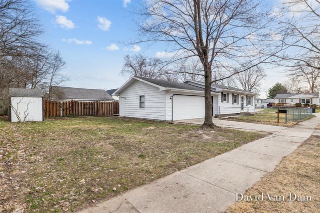 395 Farnham Street, Kentwood, MI 49548