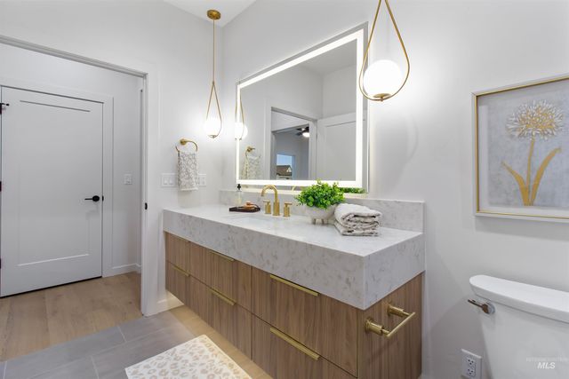 1266 Crestview Dr., Twin Falls, ID 83301