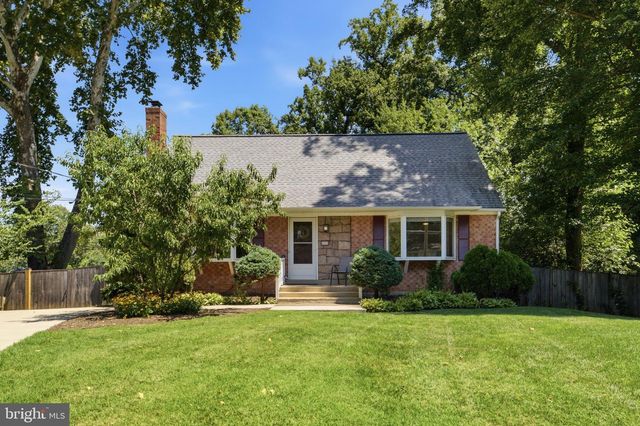 8923 CROMWELL, Springfield, VA 22151