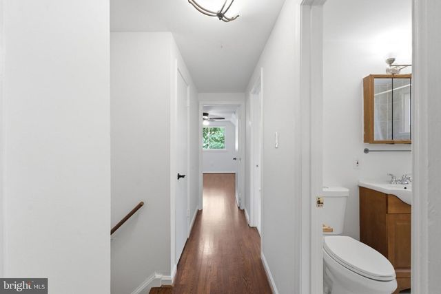 8923 CROMWELL, Springfield, VA 22151